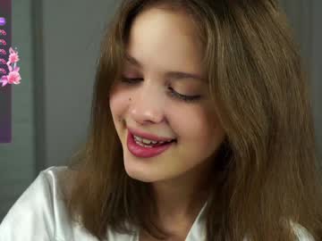 webcam girl a_whole_eternity live cam image #9929645