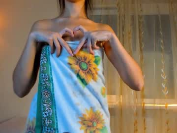 webcam girl amandamedrano live cam image #3859725