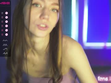 webcam girl angels_kiss live cam image #4275905
