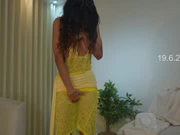 webcam girl shena_nomy live cam image #12981782