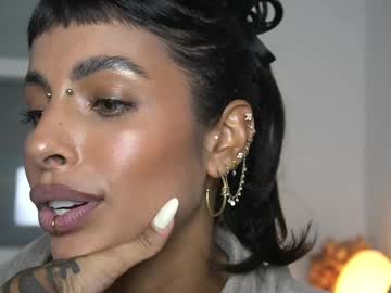webcam girl kaligray10 live cam image #12766446