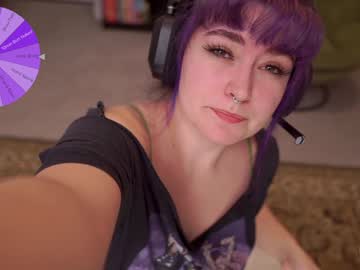 webcam girl serareads live cam image #11199291
