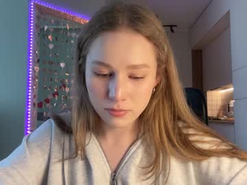 webcam girl whoisalisa live cam image #12713860