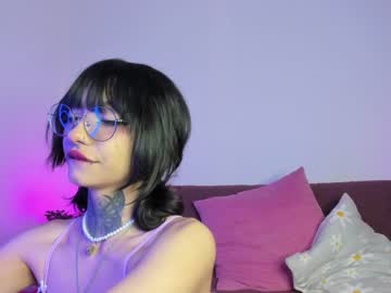 webcam girl breeding_material live cam image #9400263