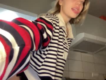 webcam girl angel_from_sky live cam image #4734902