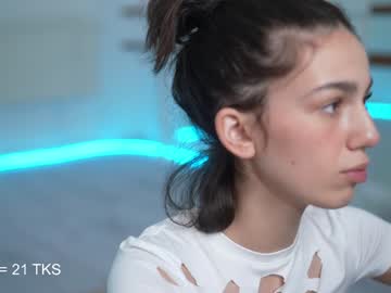 webcam girl mystica_ live cam image #10783059