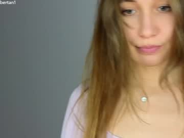webcam girl ambertan1 live cam image #11801679
