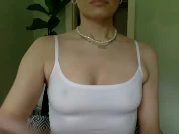 webcam girl lusciouslucia222 live cam image #9530531