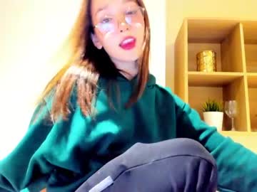 webcam girl ellie_leen live cam image #1708682