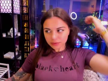 webcam girl alma_pearl live cam image #6184355