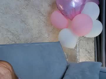 webcam girl lorettadunnell live cam image #12017794