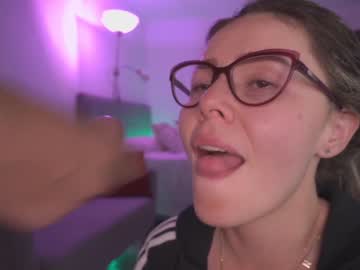 webcam girl xhxoxtxsxex live cam image #7251721