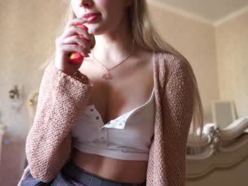webcam girl annrainbow live cam image #8087932