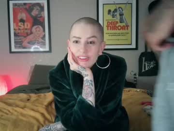 webcam couple mickinmolly live cam image #2007622