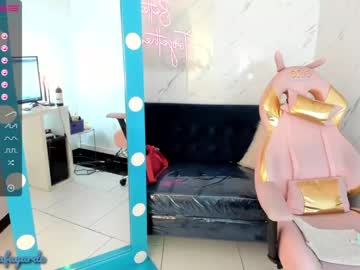 webcam girl sweet_littleee live cam image #2295197