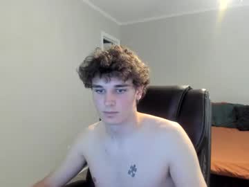 webcam man maxiswell1 live cam image #9738242