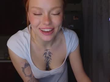 webcam girl artemisa_meows live cam image #11844997