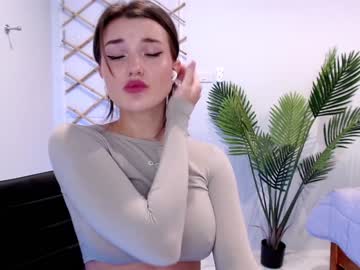 webcam girl marti_lovely live cam image #4949934