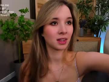 webcam girl milablush live cam image #4851408