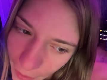 webcam girl oliviahansleyy live cam image #12068791