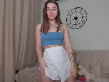 webcam girl eleonora_linn live cam image #4201887
