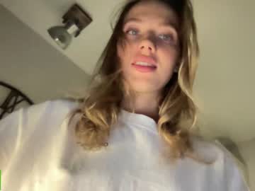 webcam girl angel_from_sky live cam image #8281975