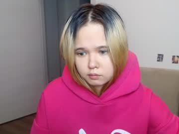 webcam girl selena_hearts live cam image #7825397