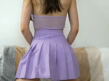 webcam girl peek_in_my_window live cam image #9831464