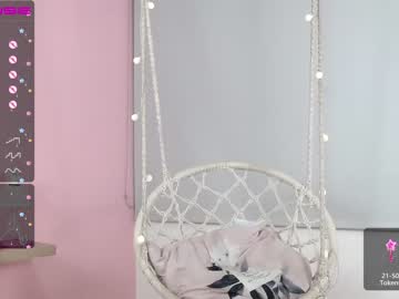 webcam girl little_effy18 live cam image #2051661