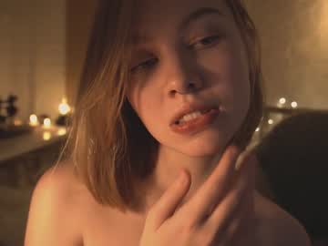 webcam girl bibi_it_is live cam image #2627582