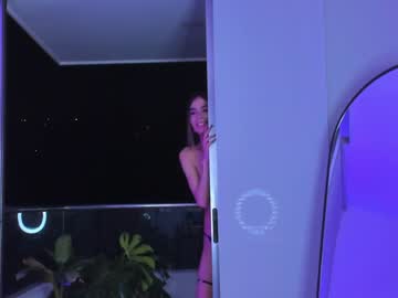webcam tranny chloe__daviss live cam image #9073113