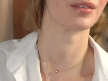 webcam girl refined_style live cam image #11020977