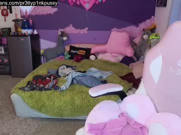 webcam girl pr3ttyp1nkpussy live cam image #8985469