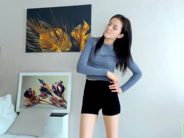 webcam girl darlenefarman live cam image #9380717