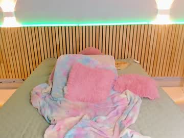 webcam girl little_effy18 live cam image #6954364