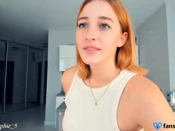 webcam girl sophie_5 live cam image #3634838
