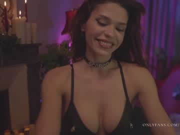 webcam girl lucieoude_ live cam image #4370743