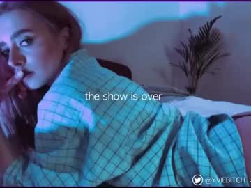 webcam girl _yvie_ live cam image #4699917