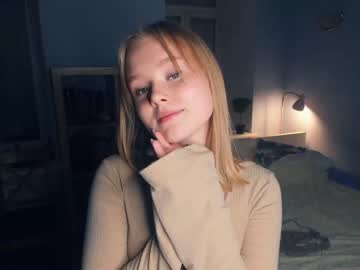 webcam girl sun_shiiine live cam image #5579340
