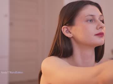 webcam girl milanabaileys live cam image #9649058