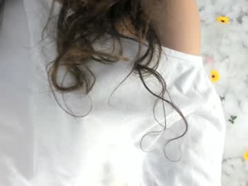 webcam girl babyaylin live cam image #12974346