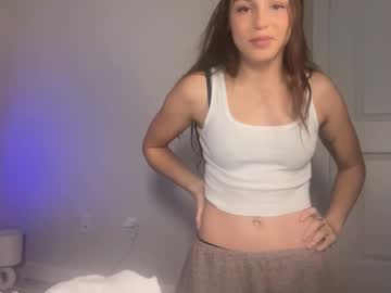 webcam girl queenanastasiax live cam image #10141752