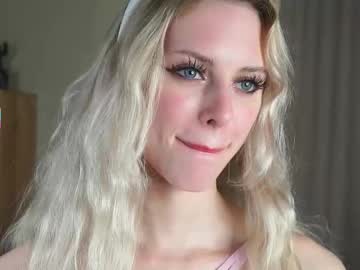 webcam girl audreycarvin live cam image #12902485