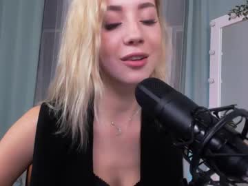 webcam girl emmi_rosee live cam image #1350537
