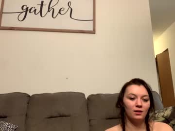 webcam girl kylieexoxoxo2432 live cam image #8221374