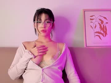 webcam girl hee_jin live cam image #10335875