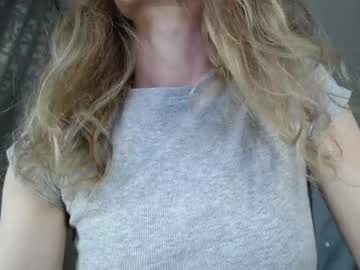 webcam girl courtney_luv live cam image #8338445