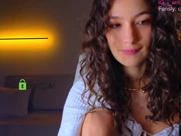 webcam girl crazzy_cherry live cam image #12856616