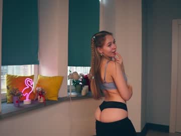 webcam girl aleksa_cutie live cam image #1741001