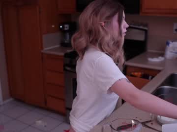 webcam girl runesy live cam image #5830207